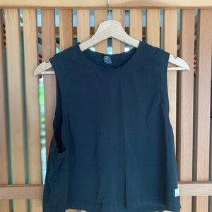 Vuori Black Sleeveless Top